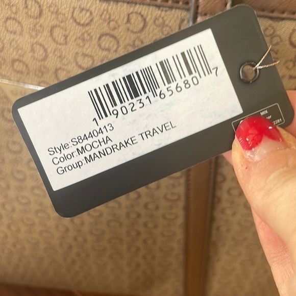 Brand New Guess Mandrake Travel Bag Large Zippered Shoulder Tote Purse in Mocha - Picture 9 of 14